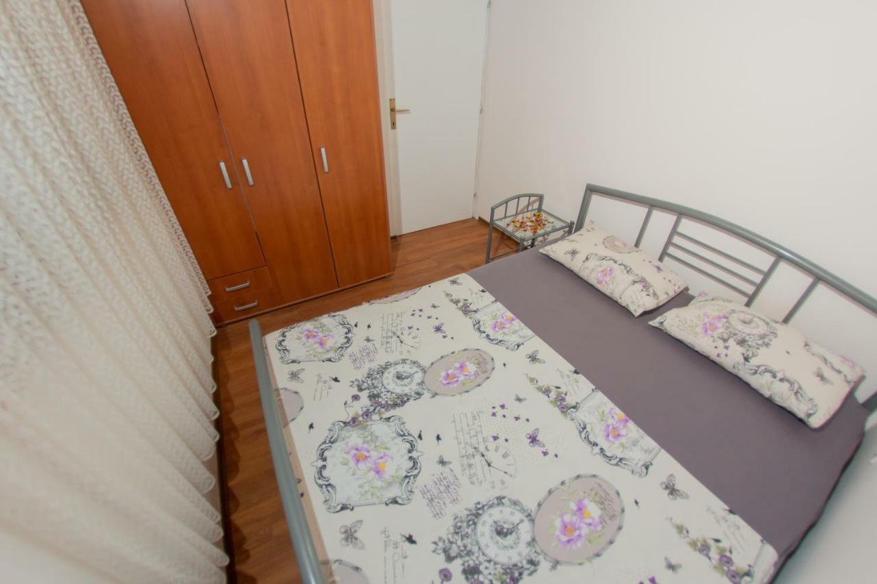 Apartmani Sunset Rogotin エクステリア 写真